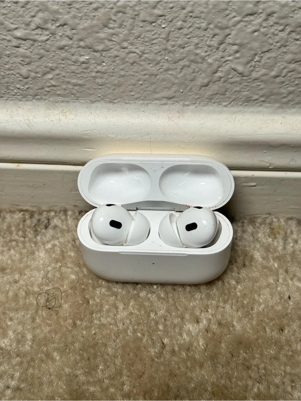 Authentic Apple AirPods Pro (2nd Gen) Used